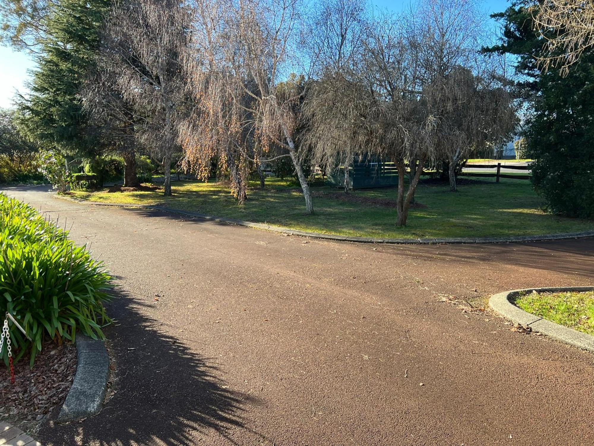 Karri Forest Motel Pemberton Exterior photo